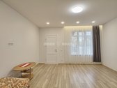 Parduodamas Gyvenamasis Namas Su Komercine - nuotraukos Nr. 7