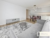 Stilingi, trijų kambarių apartamentai &bdquo - nuotraukos Nr. 10