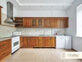 Erdvus trijų kambarių butas Senamiestyje su - nuotraukos Nr. 8