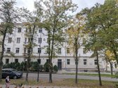 Visi buto langai žiūri į žalią parką ant - nuotraukos Nr. 23