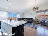 Namai, Kuriuose Horizontas Tampa Interjero Dalimi - nuotraukos Nr. 3