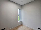 Liko paskutinis pilnos apdailos namas (kairė - nuotraukos Nr. 11