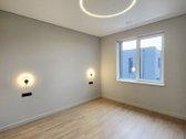 Liko paskutinis pilnos apdailos namas (kairė - nuotraukos Nr. 17