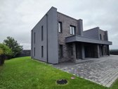 Liko paskutinis pilnos apdailos namas (kairė - nuotraukos Nr. 28