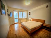 Nuomojamas dviejų kambarių butas šalia - nuotraukos Nr. 12