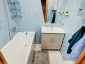 Parduodamas trijų kambarių butas su - nuotraukos Nr. 31