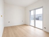 Modernaus fasado sublokuotas namas. Pilnos - nuotraukos Nr. 9
