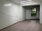 Parduodamos 80 m² komercinės patalpos Kuršėnų - nuotraukos Nr. 3