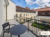 Modernus trijų kambarių butas renovuotame - nuotraukos Nr. 9