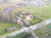 Sena sodyba su parduotuvės pastatu puikioje - nuotraukos Nr. 3