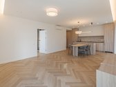 Parduodamas Naujai Ir Stilingai Įrengtas - nuotraukos Nr. 2