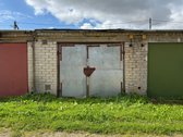Parduodamas 21,6 m² ploto mūrinis garažas