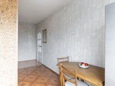Parduodame erdvų, labai šviesų vieno kambario - nuotraukos Nr. 5