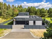 Architektūra, šviesa ir pušų ramybė - nuotraukos Nr. 45