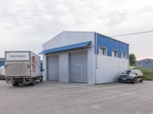 Nuomojamas tvarkingas, šiltas, autoserviso