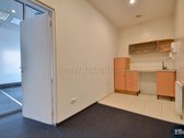 Išnuomojamos erdvios ir šviesios 148,27 m - nuotraukos Nr. 18