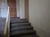 Parduodamas puikioje vietoje kraštiniame name - nuotraukos Nr. 2