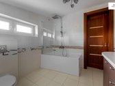 Parduodamas Erdvus Ir Kokybiškai Įrengtas 4 - nuotraukos Nr. 47