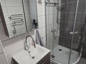 Išnuomojama visiškai atskira namo dalis su kiemu - nuotraukos Nr. 12