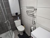 Išnuomojama visiškai atskira namo dalis su kiemu - nuotraukos Nr. 13