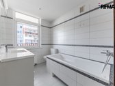 Parduodamas erdvus dievjų kambarių butas - nuotraukos Nr. 15