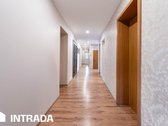 Darbėnų Centre Parduodamas 485,71 M² Pastatų - nuotraukos Nr. 11