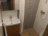 Butas yra šiltas, nenugyventas, langai į - nuotraukos Nr. 6