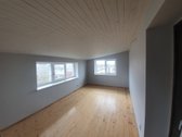 Patalpos yra pirmame ir antrame aukšte, šale - nuotraukos Nr. 11