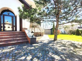 10 rooms, 614.0 m² - Kaunas, Sargėnai